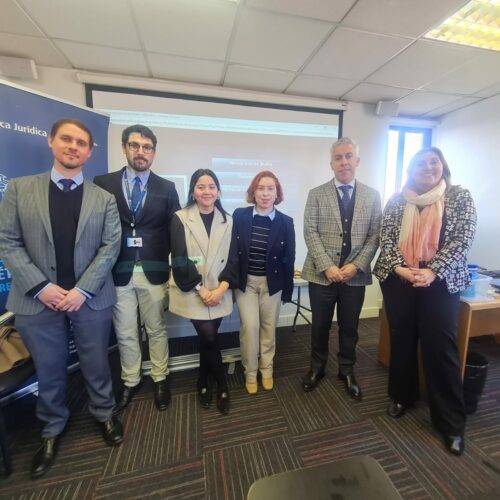 Juez de Policía Local de Lo Barnechea dicta charla en la Clínica Jurídica de la sede Santiago