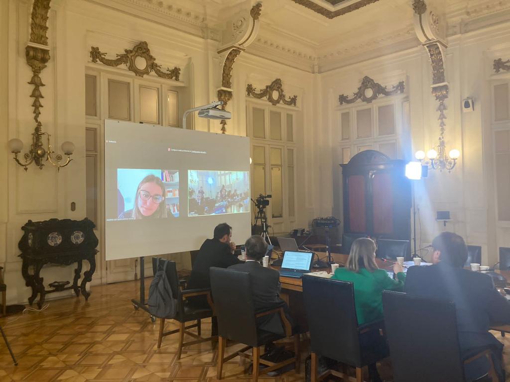 Docentes de la Facultad de Derecho exponen en Comisión del Proceso