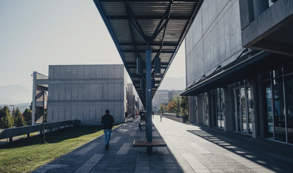Sede_Santiago_UDD_Carrera_derecho