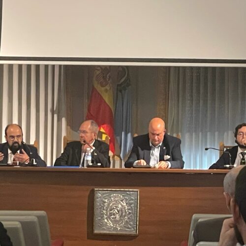 Profesor Julio Alvear participa en destacadas instancias académicas internacionales en Madrid