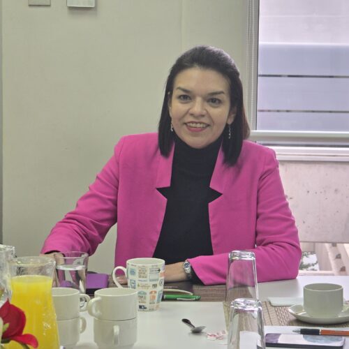 En un nuevo workshop del Doctorado, la Dra. Ivette Esis expuso sobre la protección internacional de la inversión extranjera 