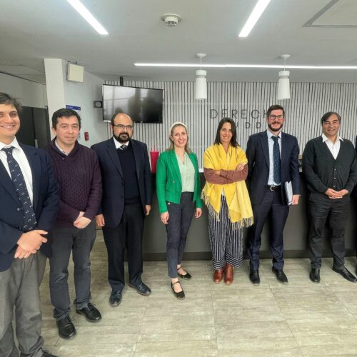 Doctorando de Queen Mary University expuso sobre discriminación en la regulación migratoria en workshop del Doctorado UDD 