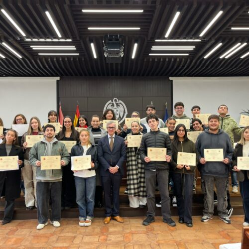 Estudiantes de Derecho UDD realizaron pasantía internacional en la Universidad Complutense de Madrid 