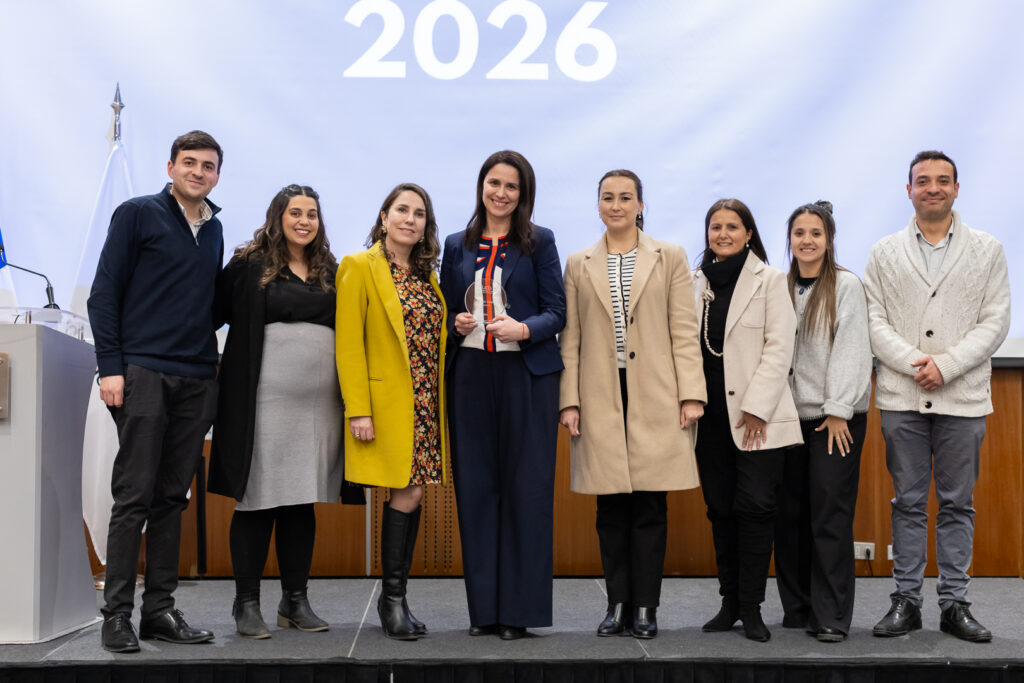Profesora Wendy Inostroza recibe el Global Spirit Award