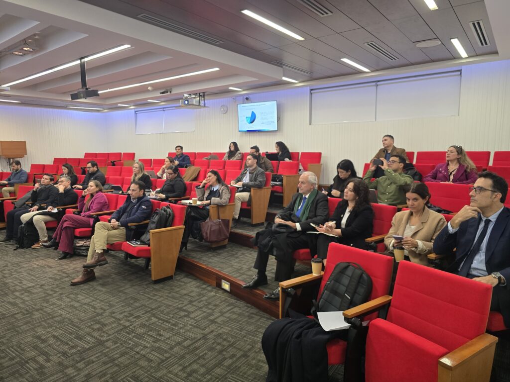 Clase Magister en Gobierno Corporativo, Sostenibilidad y Compliance (MGCSC) 2