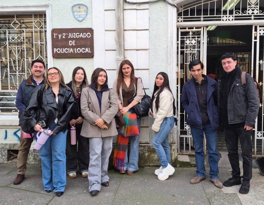 Alumnos de Derecho del Consumidor visitaron los Juzgados de Policía Local de Concepción